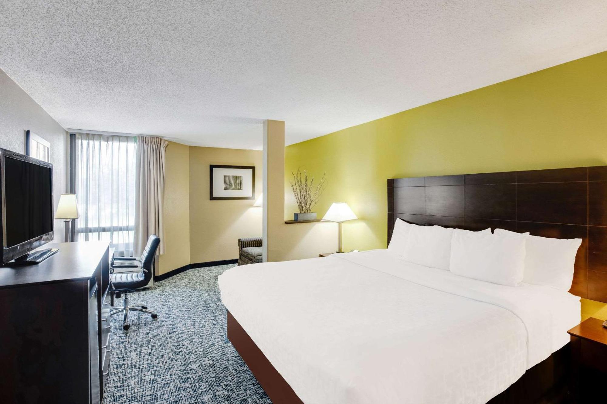 Clarion Inn Asheville Airport Fletcher Exterior foto