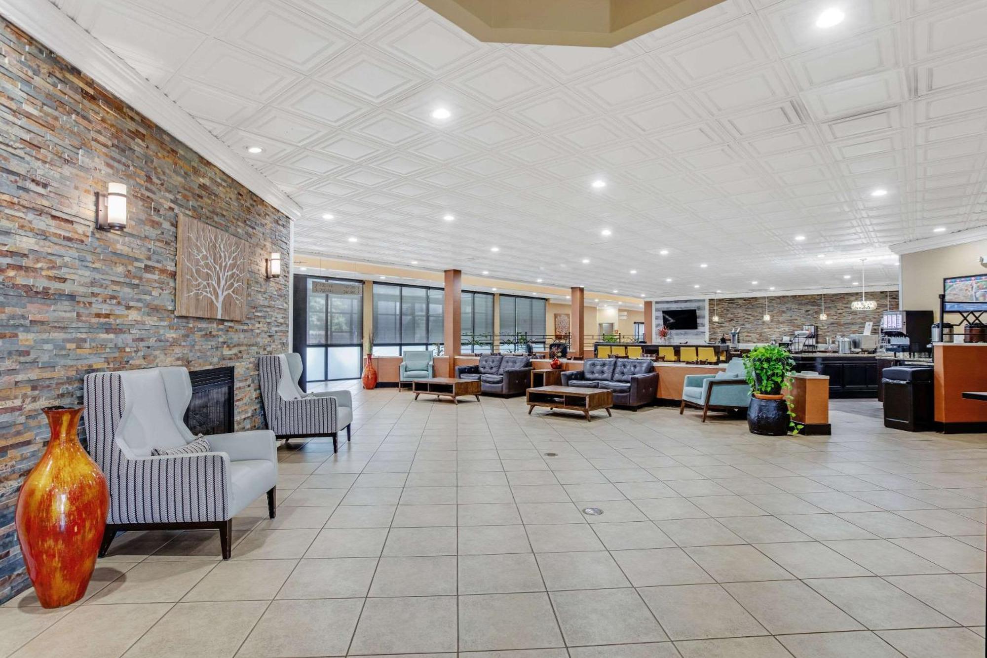 Clarion Inn Asheville Airport Fletcher Exterior foto